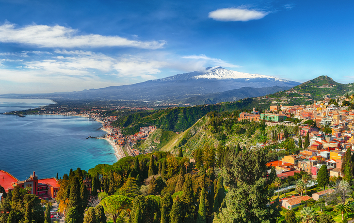 Taormina mit dem Vulkan Ätna 
