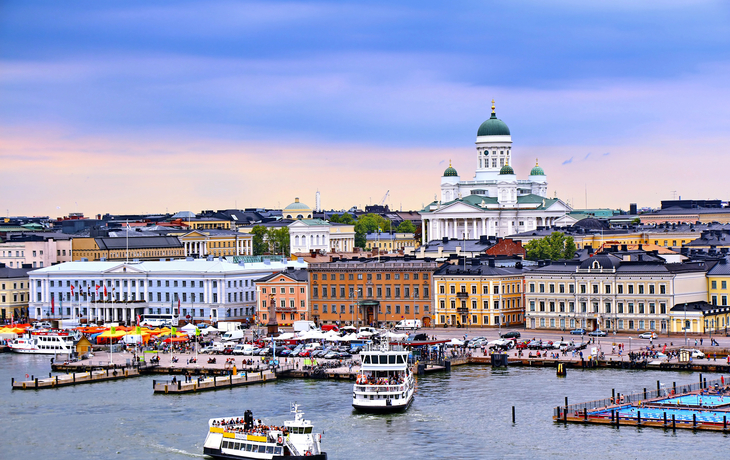 Helsinki mit Kathedrale und Hafen
