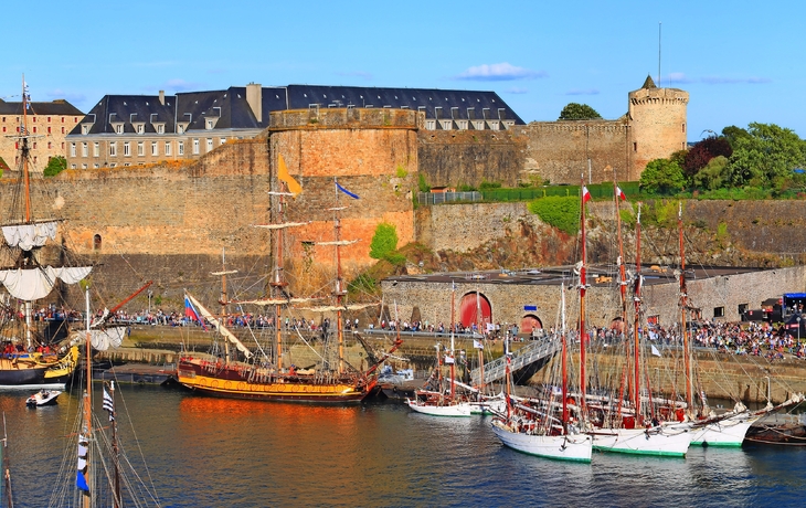 Hafen und Schloss von Brest, Bretagne