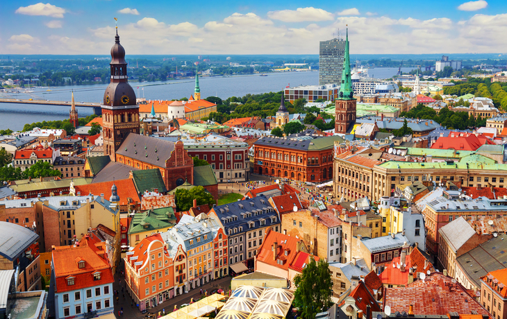 Panoramablick auf die Altstadt von Riga